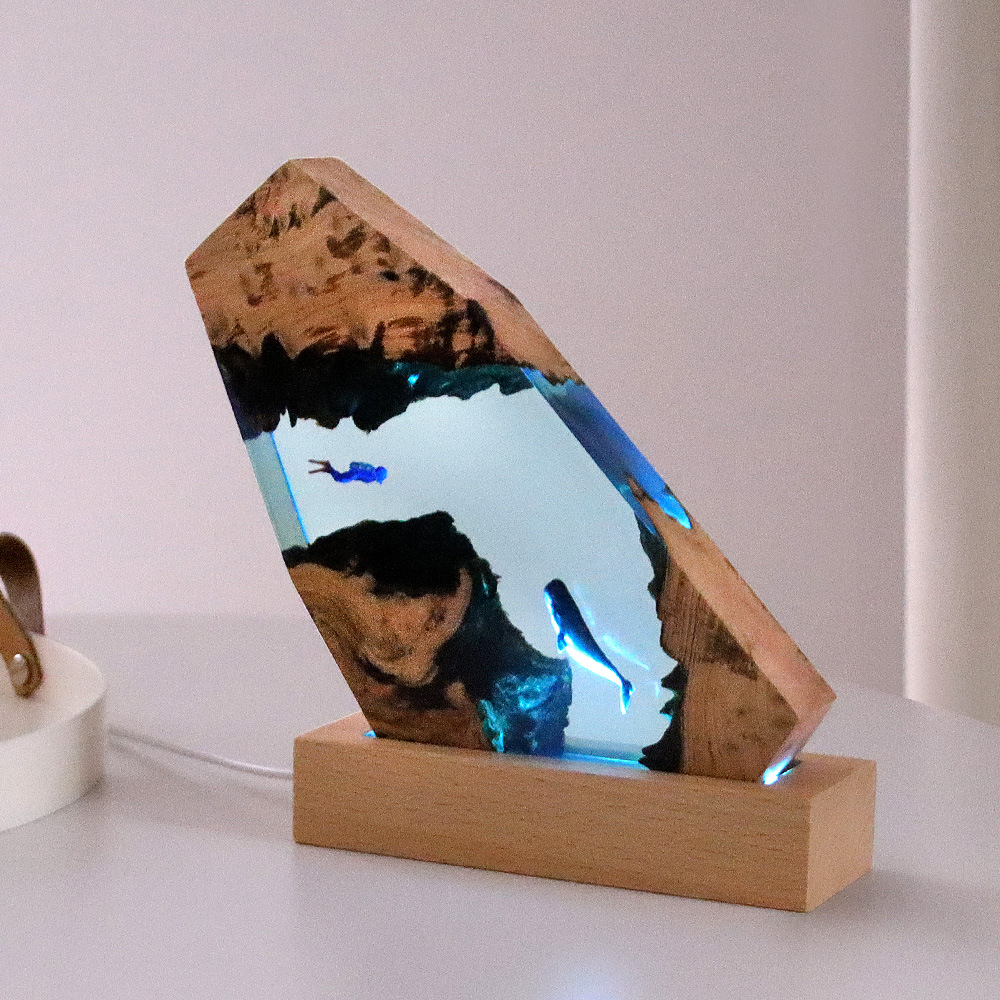 New Underwater Cave Whale Dive - đánh giá và giá Resin Art Gift For Wedding